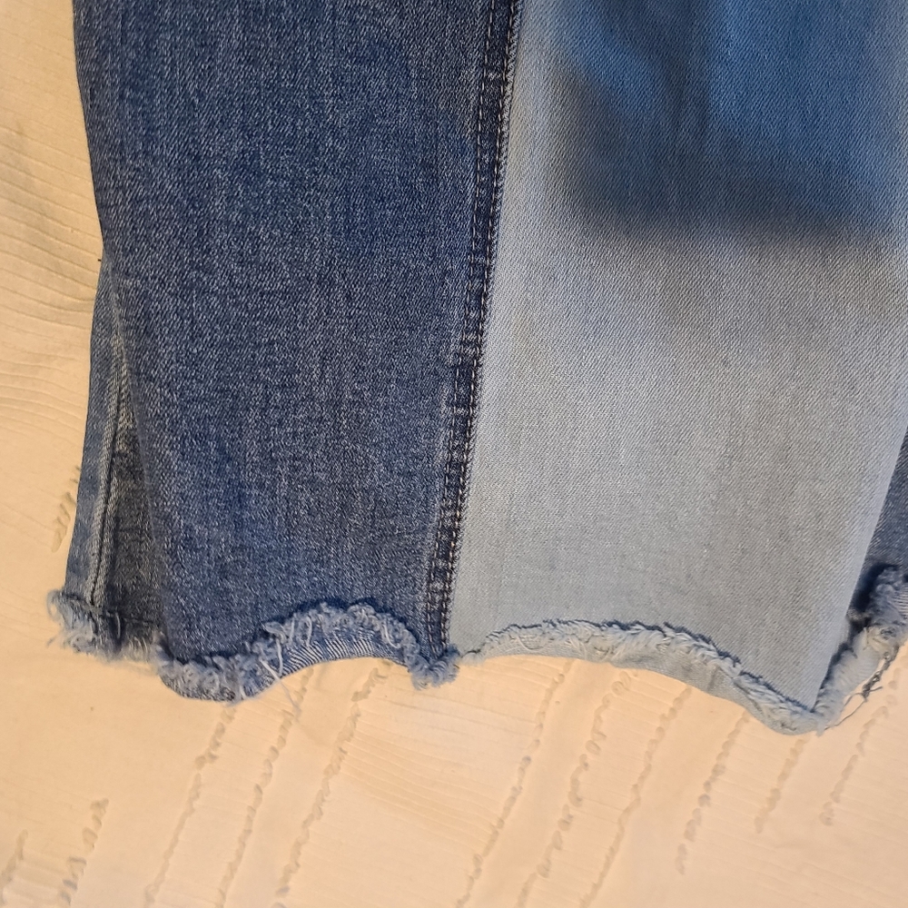 Almost Famous Patchwork Jeans Sz 22 - Picture 6 of 8